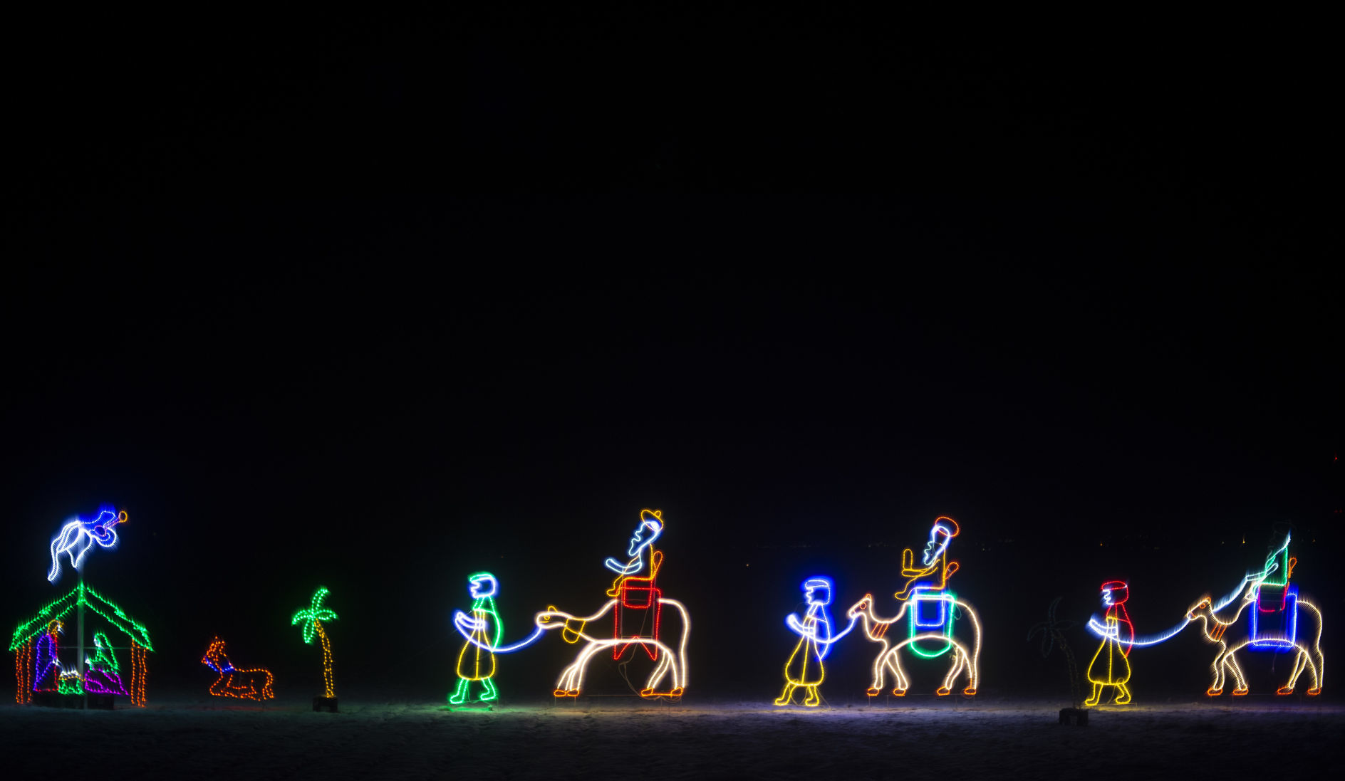 Holiday light displays